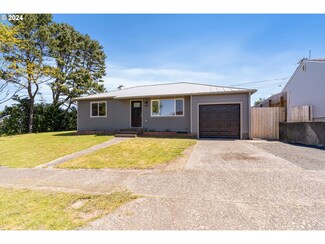2023 Johnson St, North Bend, OR 97459