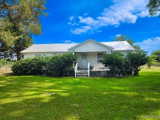 812 B Brooks Rd, Coffee Springs, AL 36318