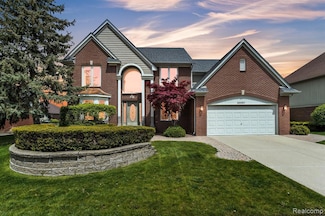20261 Ramblewood Dr, Macomb, MI 48044