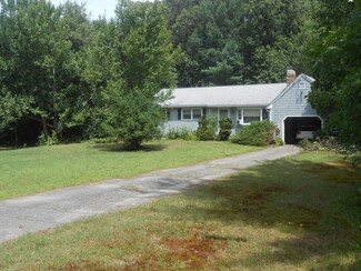 3 Pace Rd, Tyngsboro, MA 01879