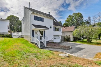 100 Sunderland Rd, Worcester, MA 01604