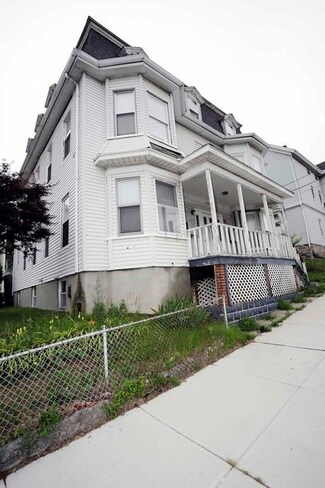 934 Middle St, Fall River, MA 02721