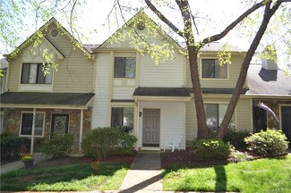 4055 N Course Dr, Charlotte, NC 28277