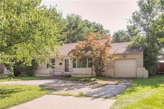 3219 S Crysler Ave, Independence, MO 64055