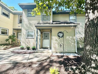 704 Fishers Creek Rd, Galloway, NJ 08205