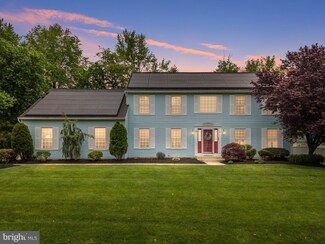 15 High Meadows Dr, Mullica Hill, NJ 08062