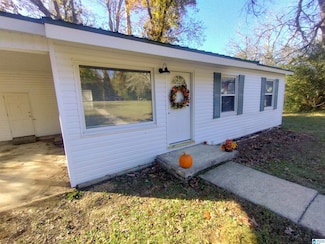 7132 Glass Dr, Bessemer, AL 35023