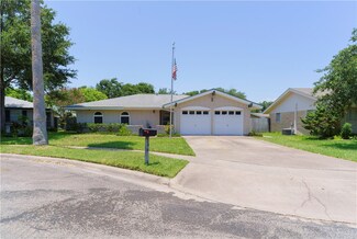206 Santa Monica St, Portland, TX 78374
