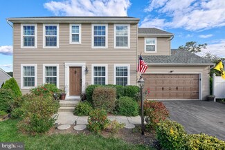 135 Azalea Dr, Windsor, PA 17366