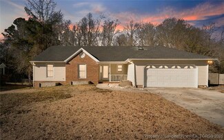 136 Raintree Cir, Jacksonville, NC 28540