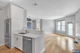 24 Ave at Port Imperial Unit 419, West New York, NJ 07093