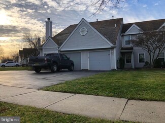 243 Birch Hollow Dr Unit 254, Bordentown, NJ 08505