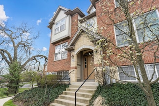112 Enclave Dr, Mount Prospect, IL 60056