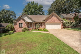 2205 Oak Hollow Ln, Jonesboro, AR 72401