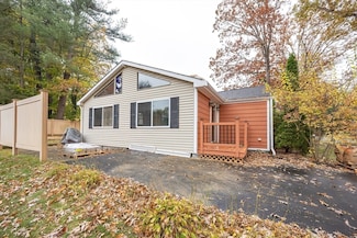 268 Reservoir St, Norton, MA 02766