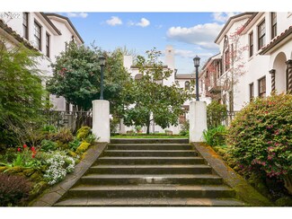 2250 NE Flanders St Unit 3, Portland, OR 97232