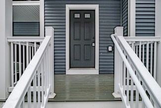 77 Lambert St Unit B2, Portland, ME 04103