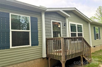 208 Stillwater Springs Rd, Burnsville, NC 28714
