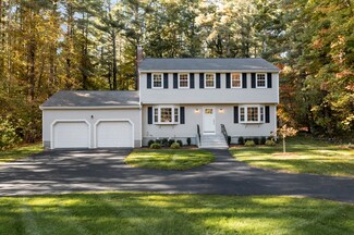 11 Forest Rd, Foxboro, MA 02035
