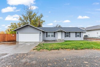 306 N 40th St, Yakima, WA 98901