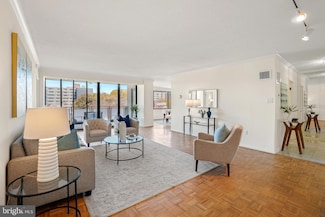 800 25th St NW Unit 505, Washington, DC 20037