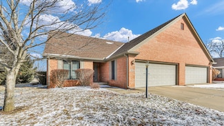 1615 Broadmoor Dr Unit 1615, Champaign, IL 61821