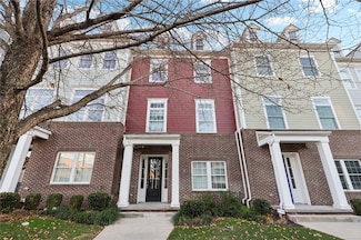 306 College Ave, Oakmont, PA 15139
