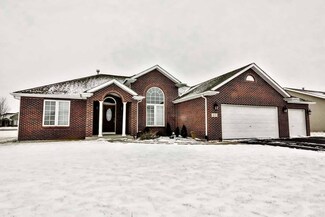 879 Prairie Lily Ln, Davis Junction, IL 61020
