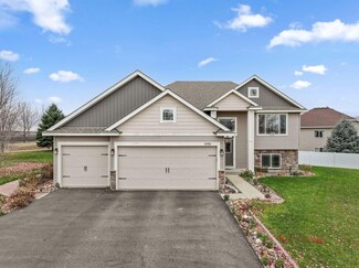 22461 Canova Ct, Farmington, MN 55024