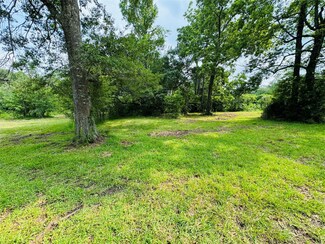 2834 Fm 770 Rd N, Liberty, TX 77575