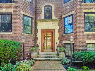 1100 Grove St Unit 3W, Evanston, IL 60201