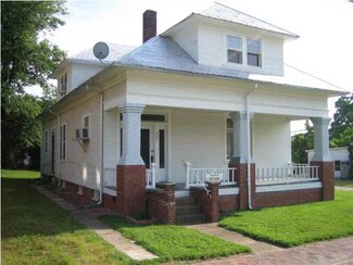 207 W Main St, Holland, IN 47541