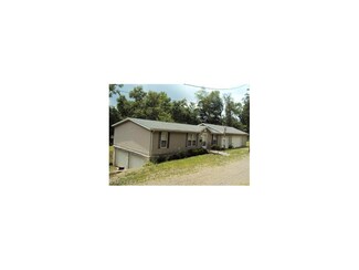 2828 Eastport Rd SE, Dennison, OH 44621