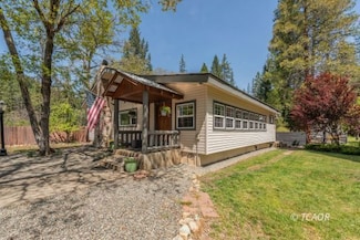 881 East Fork, Coffee Creek, CA 96091