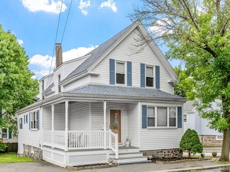 73 Lawrence St, Salem, MA 01970