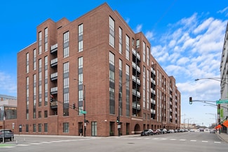313 S Racine Ave Unit 4B, Chicago, IL 60607