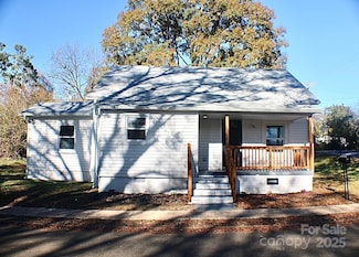 706 Sweeney St, Chester, SC 29706