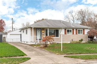 329 Lawver Ln, Dayton, OH 45431