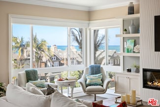 245 Coast Blvd Unit A2, La Jolla, CA 92037