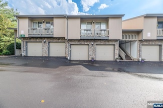 65 Colton Cir Unit 1365, West Orange, NJ 07052