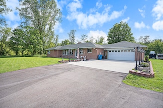 956 29 1 2 Mile Rd, Albion, MI 49224