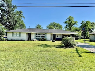 1001 Garden Dr, Westlake, LA 70669