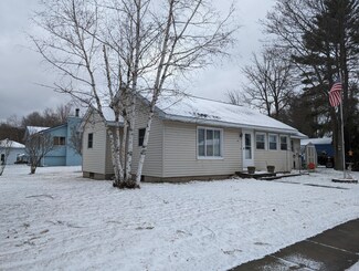 156 Stearns St, Barryton, MI 49305