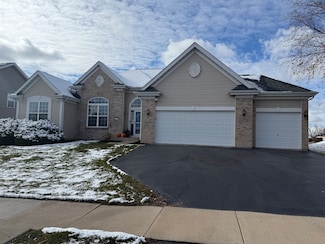 12434 Kings Point Dr, Loves Park, IL 61111