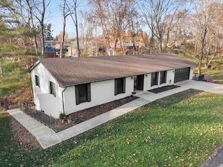 3447 Thompson Dr, Ashland, KY 41102