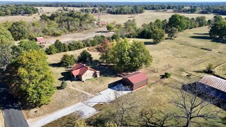 10147 Vixen Rd, Stark City, MO 64866