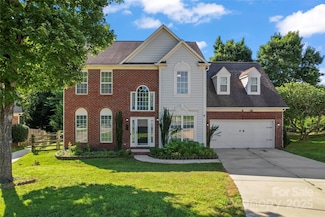 8000 Pelorus Ln, Charlotte, NC 28269