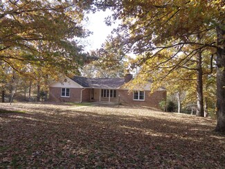 15 Augustin Ln, Loretto, TN 38469