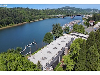 790 SE Webber St Unit 312, Portland, OR 97202