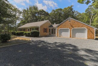 55 Berry Ave, West Yarmouth, MA 02673